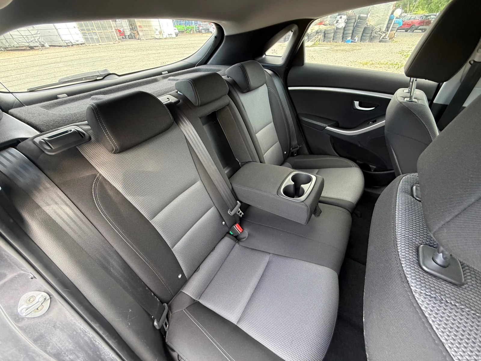 Hyundai I30 AUT. FACELIFT ШВЕЙЦАРИЯ, снимка 10 - Автомобили и джипове - 56123922