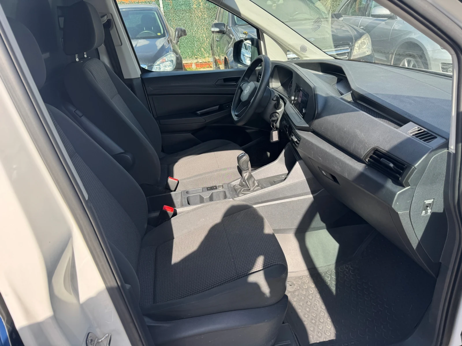 VW Caddy MAXI* 172000km* 2.0TDI 102hp* ЛИЗИНГ* КЛИМА, снимка 11 - Автомобили и джипове - 56201619
