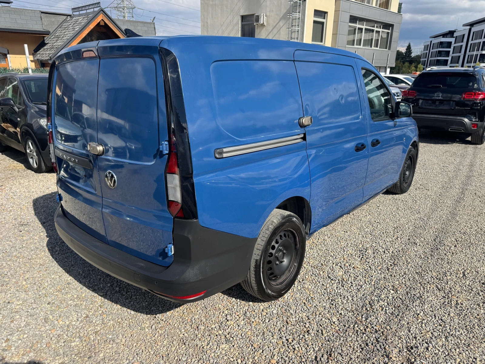 VW Caddy MAXI* 172000km* 2.0TDI 102hp* ЛИЗИНГ* КЛИМА, снимка 10 - Автомобили и джипове - 56201619