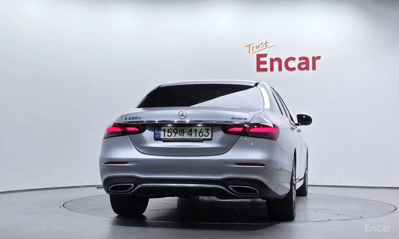 Mercedes-Benz E 220 d* 4MATIC* AMG OPTIC* �����* ���������* ������ ��� | Mobile.bg � ����������� 4
