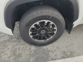 Toyota Tundra * LIMITED CREW CAB SHORT BED * CARFAX * БЕЗ ПЪРВОН, снимка 6