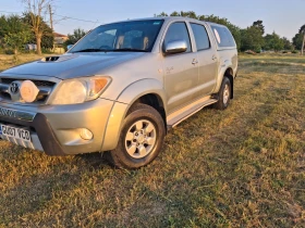 ������ Toyota Hilux