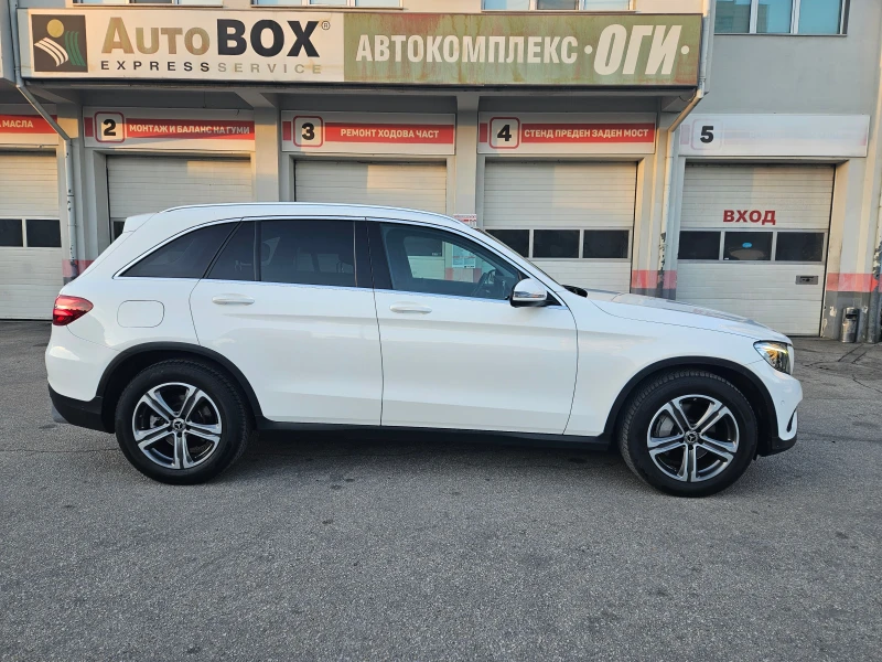 Mercedes-Benz GLC 220 d/4Matic/Premium/BURMESTER/AT9, снимка 6 - Автомобили и джипове - 47605466