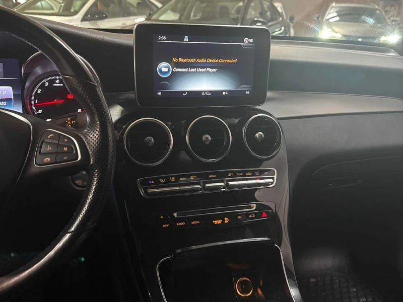 Mercedes-Benz GLC * 300 * CARFAX * БЕЗ ПЪРВОНАЧАЛНА ВНОСКА, снимка 9 - Автомобили и джипове - 52863962