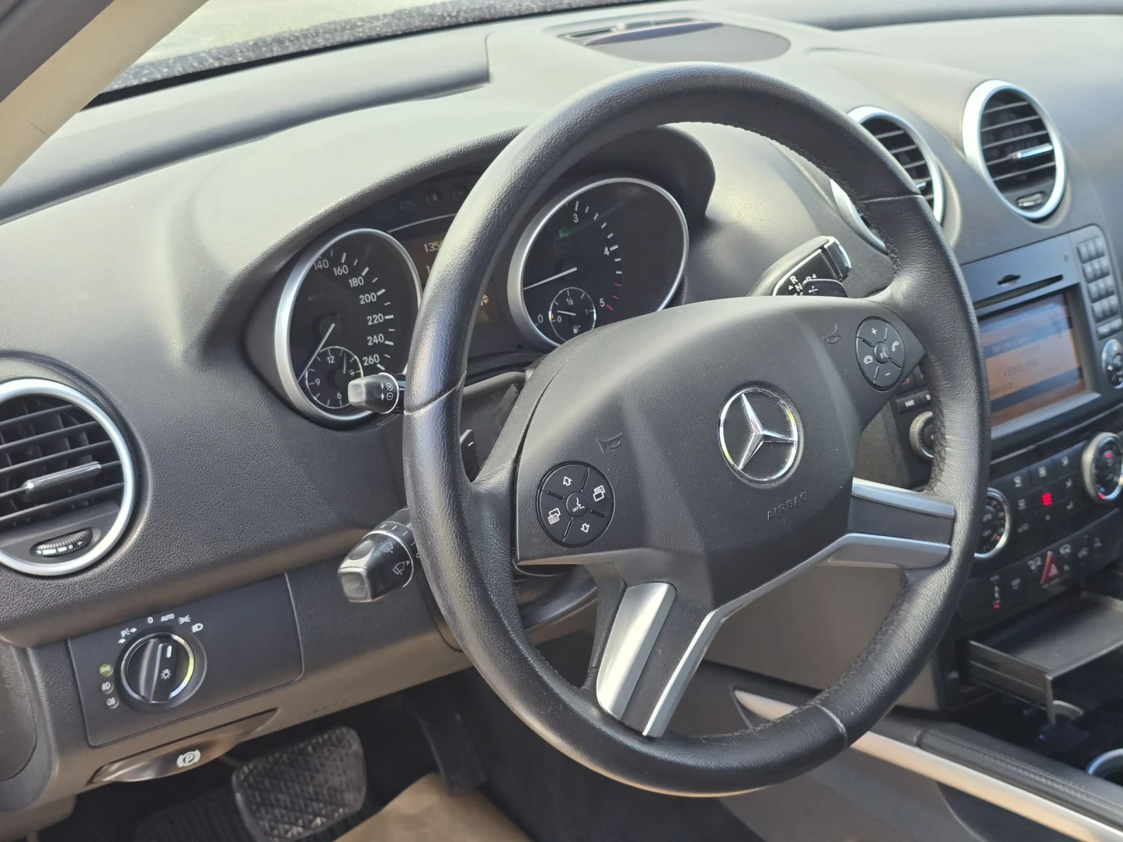 Mercedes-Benz ML 350 3.0V6 - изображение 9
