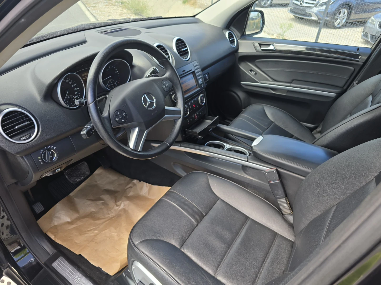 Mercedes-Benz ML 350 3.0V6 - изображение 7