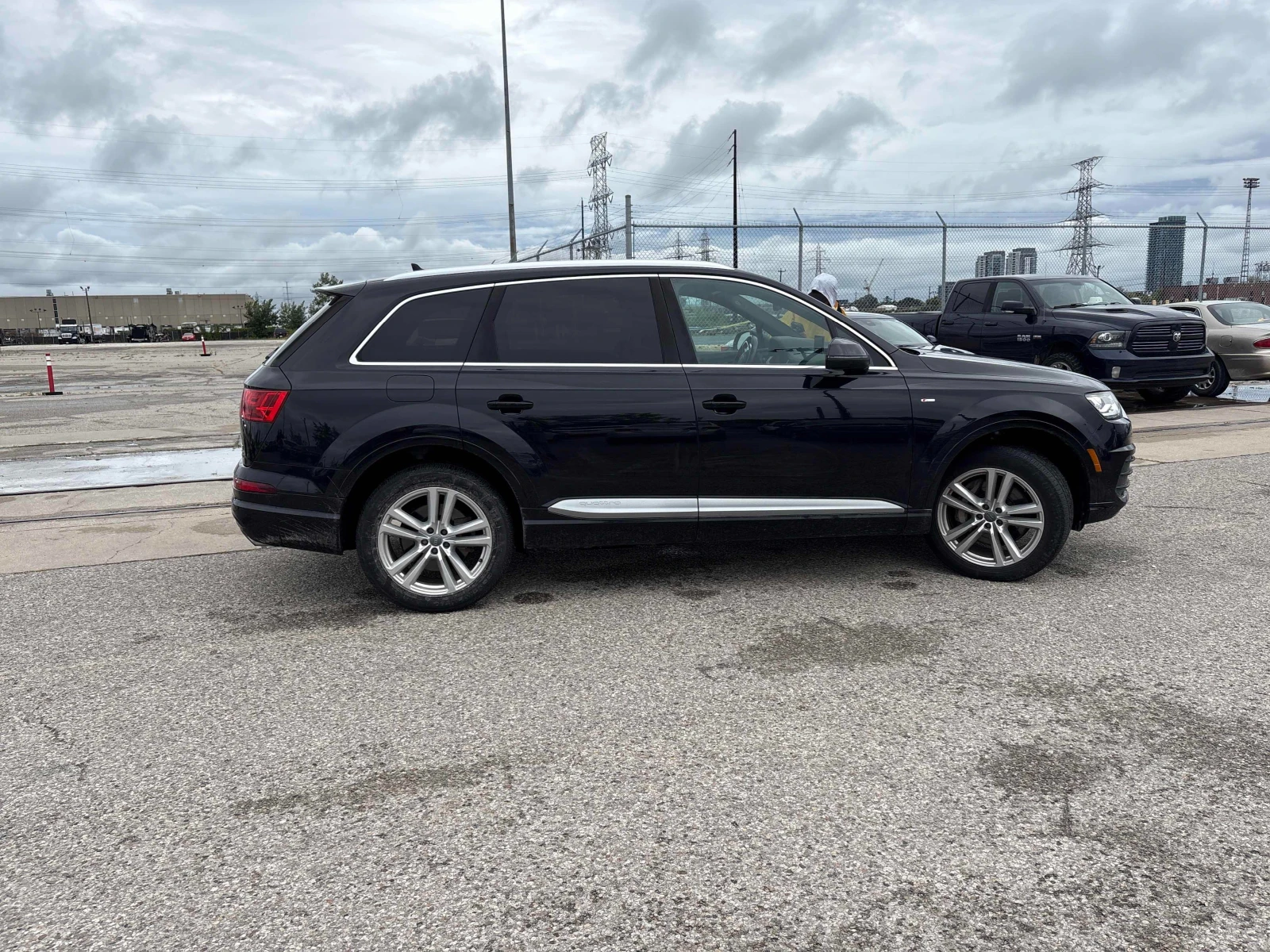 Audi Q7 Progressiv* CARFAX* БЕЗ ПЪРВОНАЧАЛНА - изображение 4