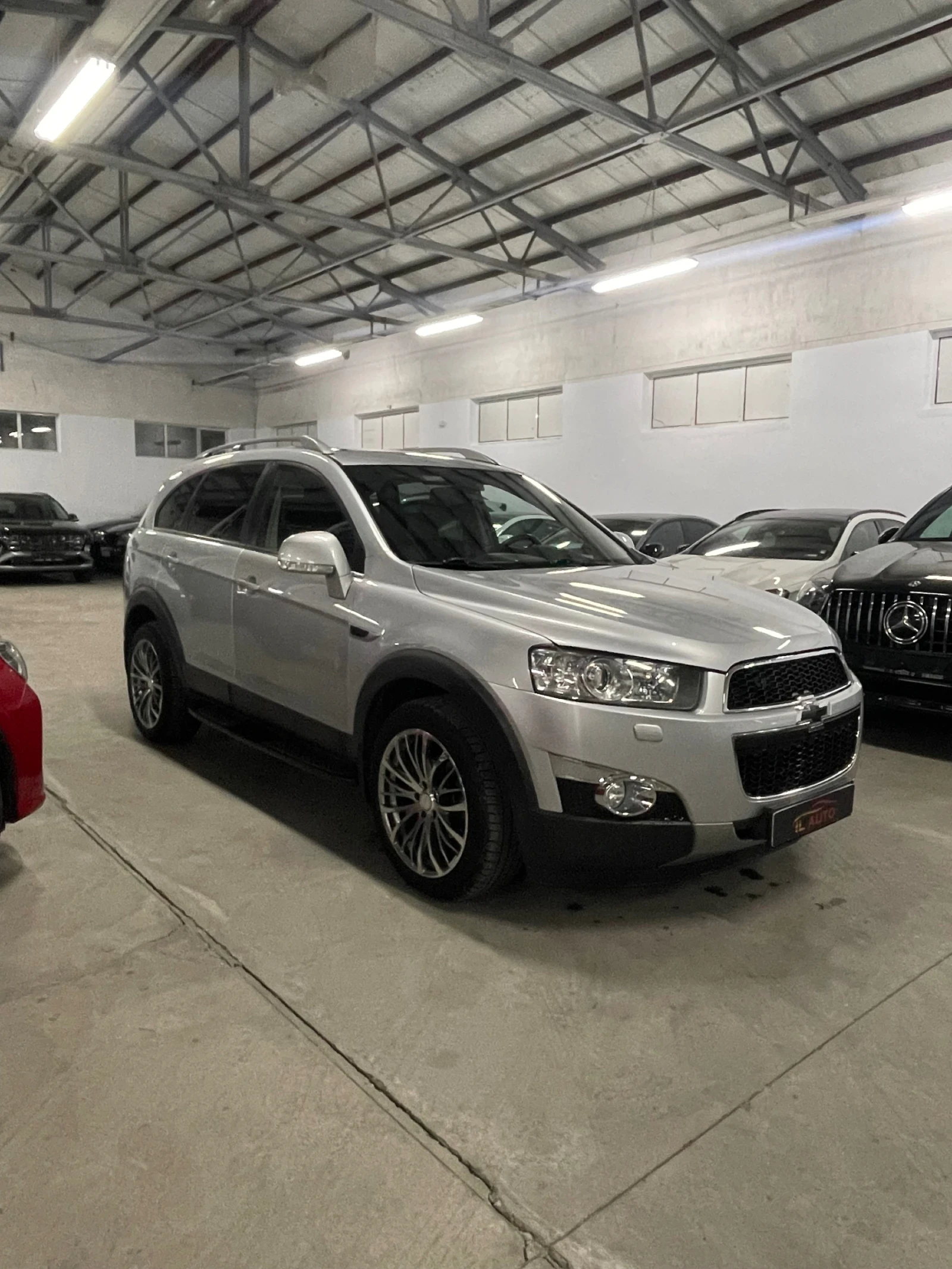 Chevrolet Captiva 2.2D/4x4/подгрев/камера/7местен/кожа/НОВА!!! - изображение 2