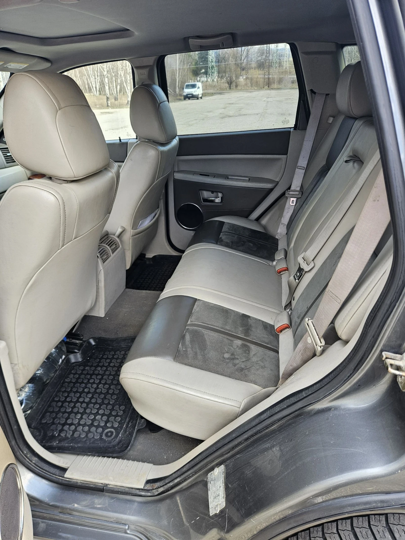 Jeep Grand cherokee, снимка 11 - Автомобили и джипове - 53991933