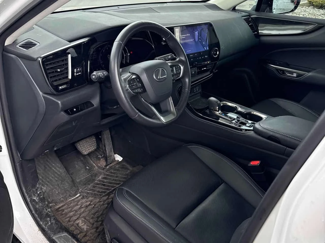 Lexus NX * 250 AWD * 2 КЛЮЧА* ПОДГРЕВ* KEYLESS* , снимка 5 - Автомобили и джипове - 54178117