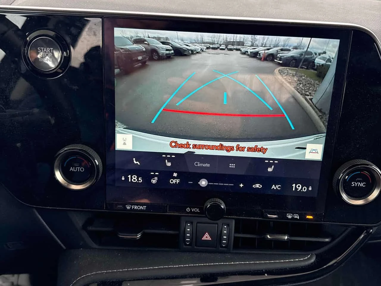 Lexus NX * 250 AWD * 2 КЛЮЧА* ПОДГРЕВ* KEYLESS* , снимка 9 - Автомобили и джипове - 54178117