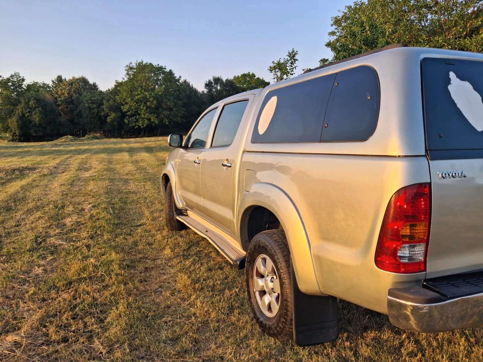 Toyota Hilux 4x4 2.5 Dizel, снимка 6 - Автомобили и джипове - 55225037