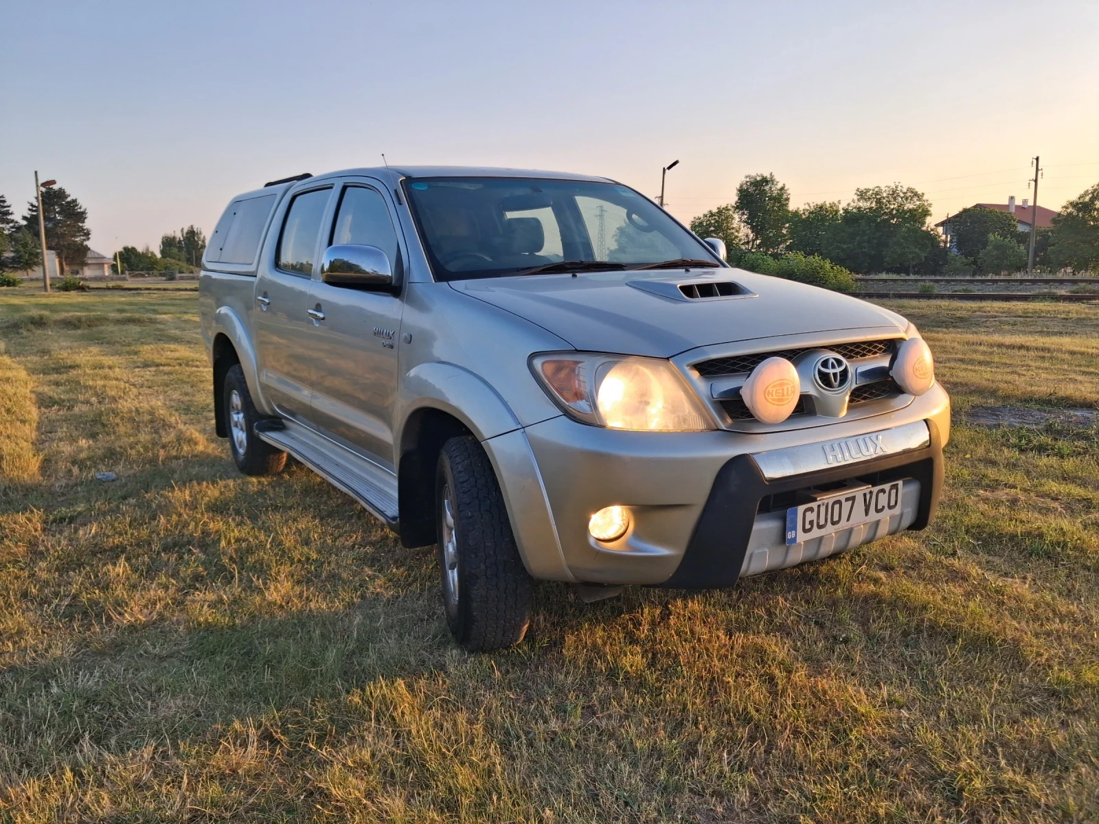 Toyota Hilux 4x4 2.5 Dizel, снимка 3 - Автомобили и джипове - 55225037