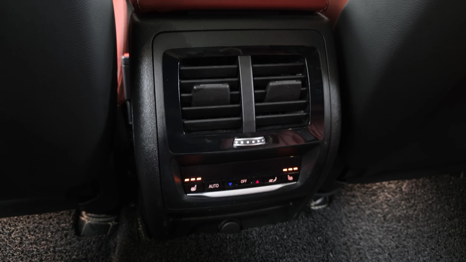 BMW X4 M COMPETITION* HUD* DIS* 360* HARMAN* ОБДУХ* КРАЙН, снимка 16 - Автомобили и джипове - 55573234