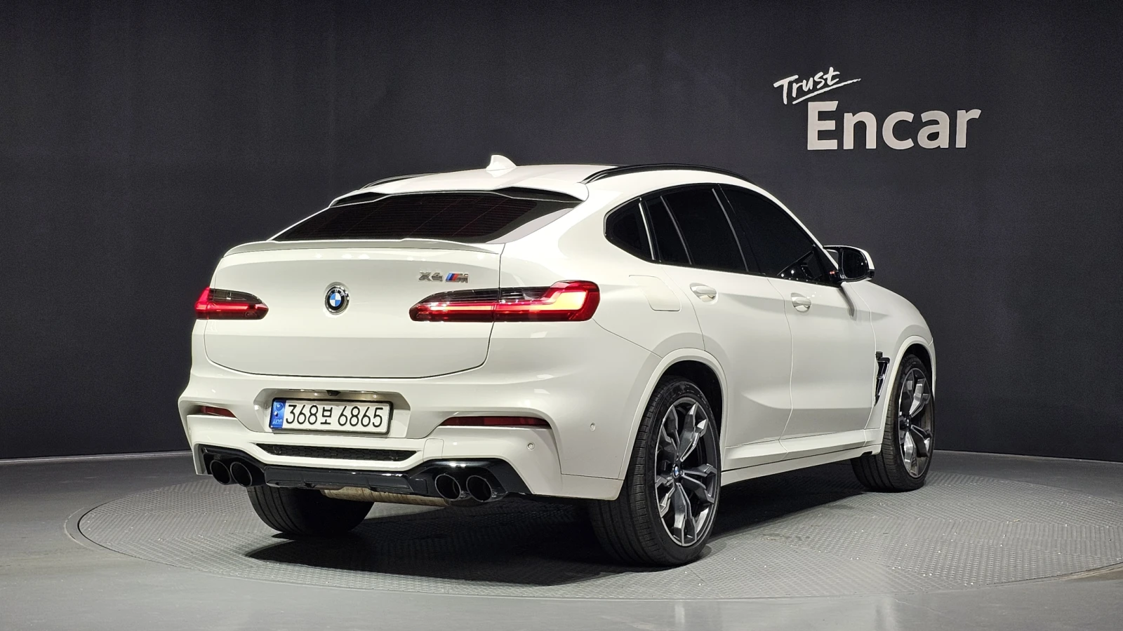 BMW X4 M COMPETITION* HUD* DIS* 360* HARMAN* ОБДУХ* КРАЙН, снимка 4 - Автомобили и джипове - 55573234