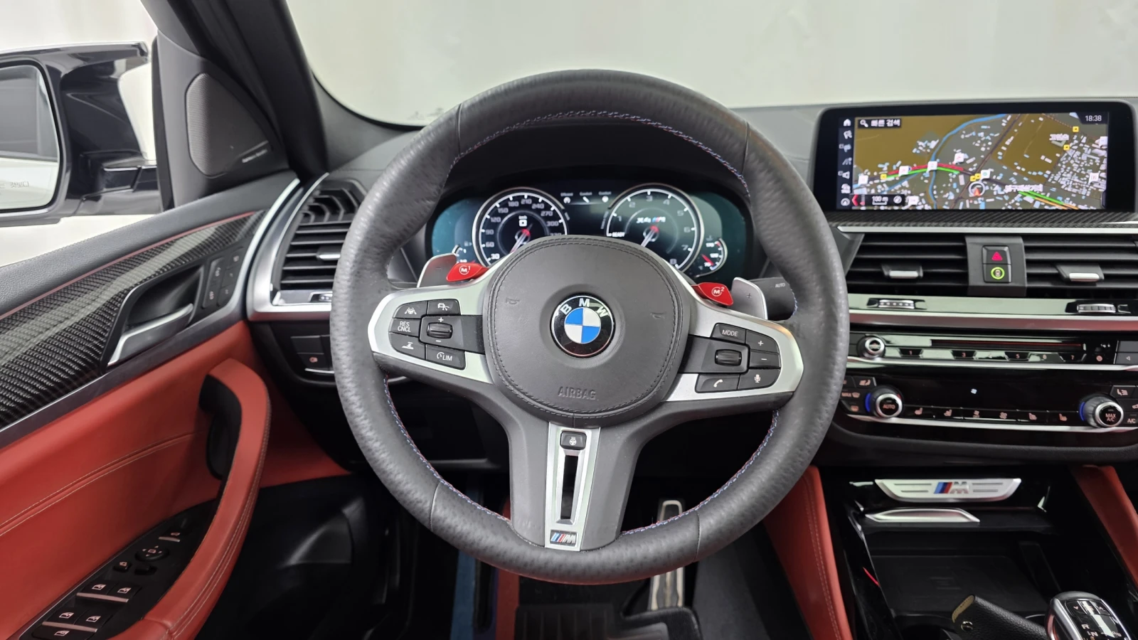 BMW X4 M COMPETITION* HUD* DIS* 360* HARMAN* ОБДУХ* КРАЙН, снимка 6 - Автомобили и джипове - 55573234
