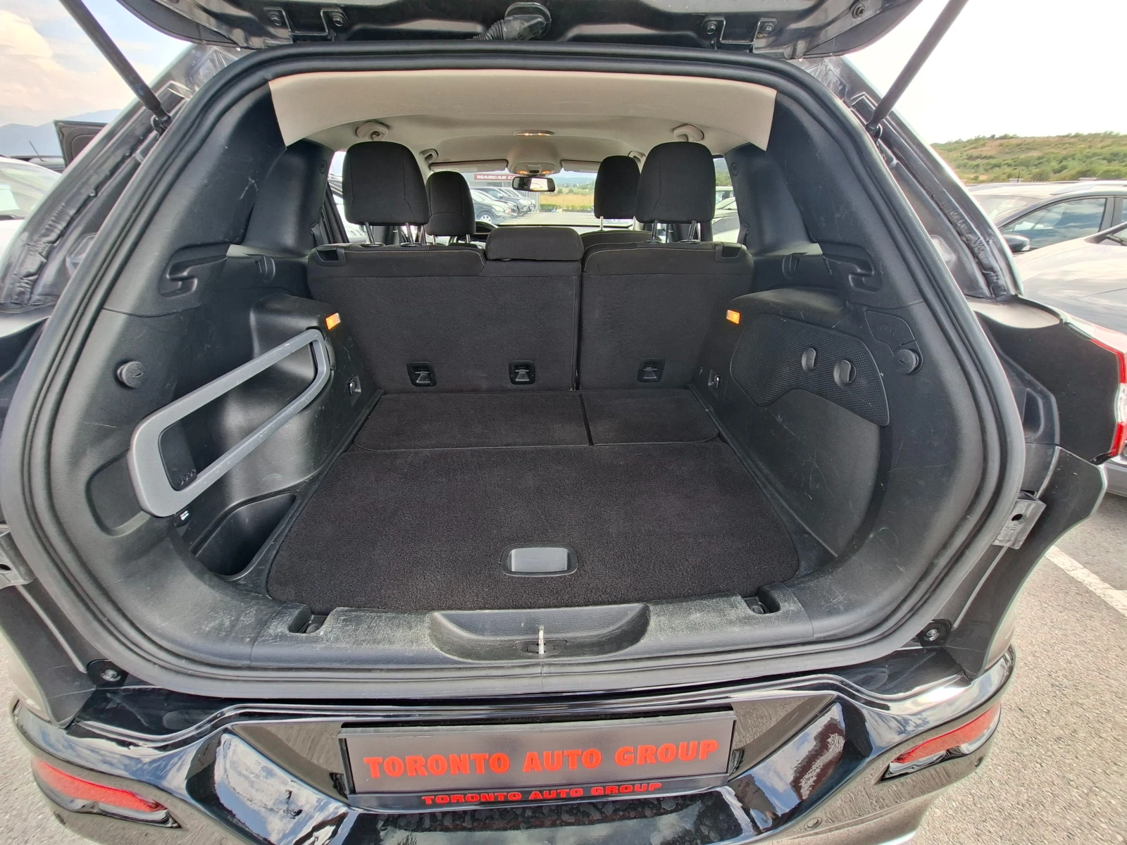 Jeep Cherokee 2.4 4x4, снимка 11 - Автомобили и джипове - 56041263