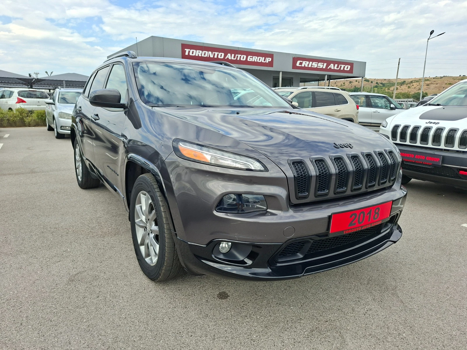 Jeep Cherokee 2.4 4x4, снимка 8 - Автомобили и джипове - 56041263