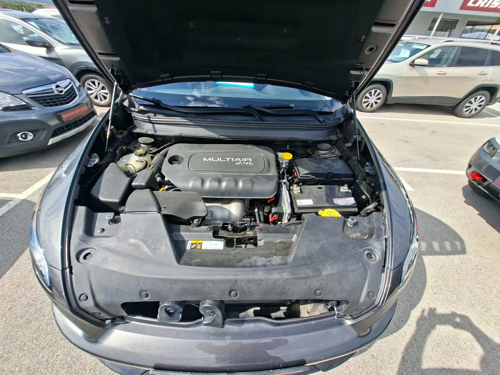 Jeep Cherokee 2.4 4x4, снимка 17 - Автомобили и джипове - 56041263