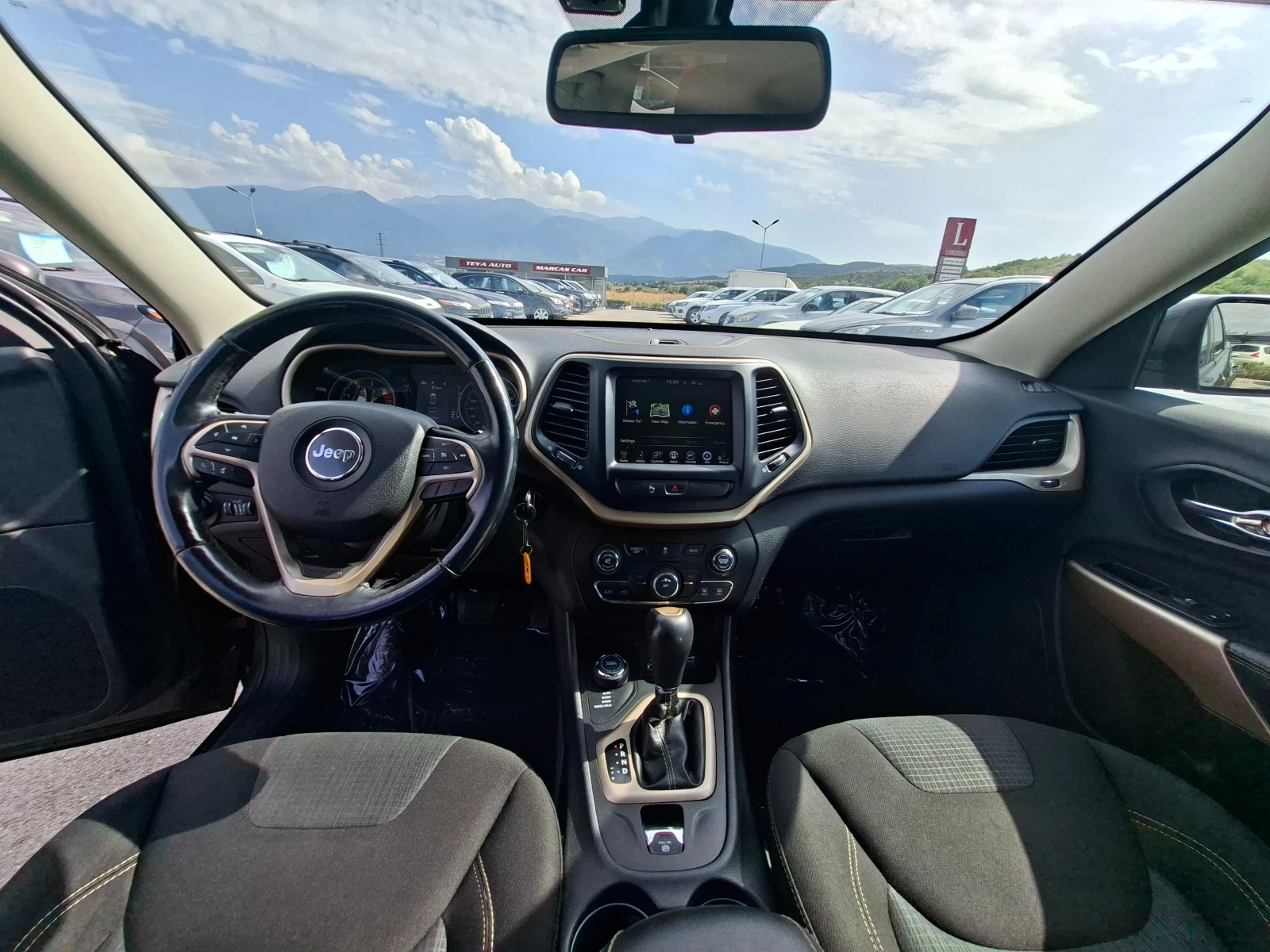 Jeep Cherokee 2.4 4x4, снимка 15 - Автомобили и джипове - 56041263