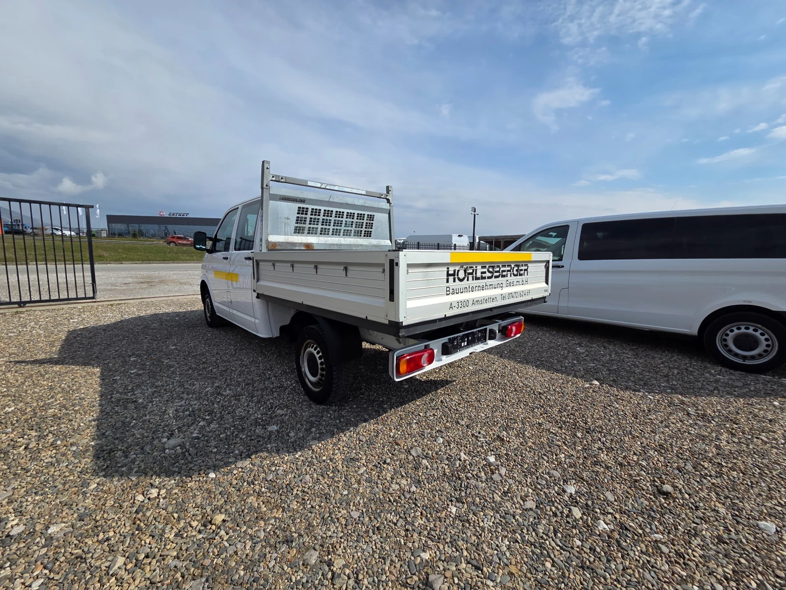 VW T5 2.0TDI klimatik 6места , снимка 2 - Бусове и автобуси - 53721861