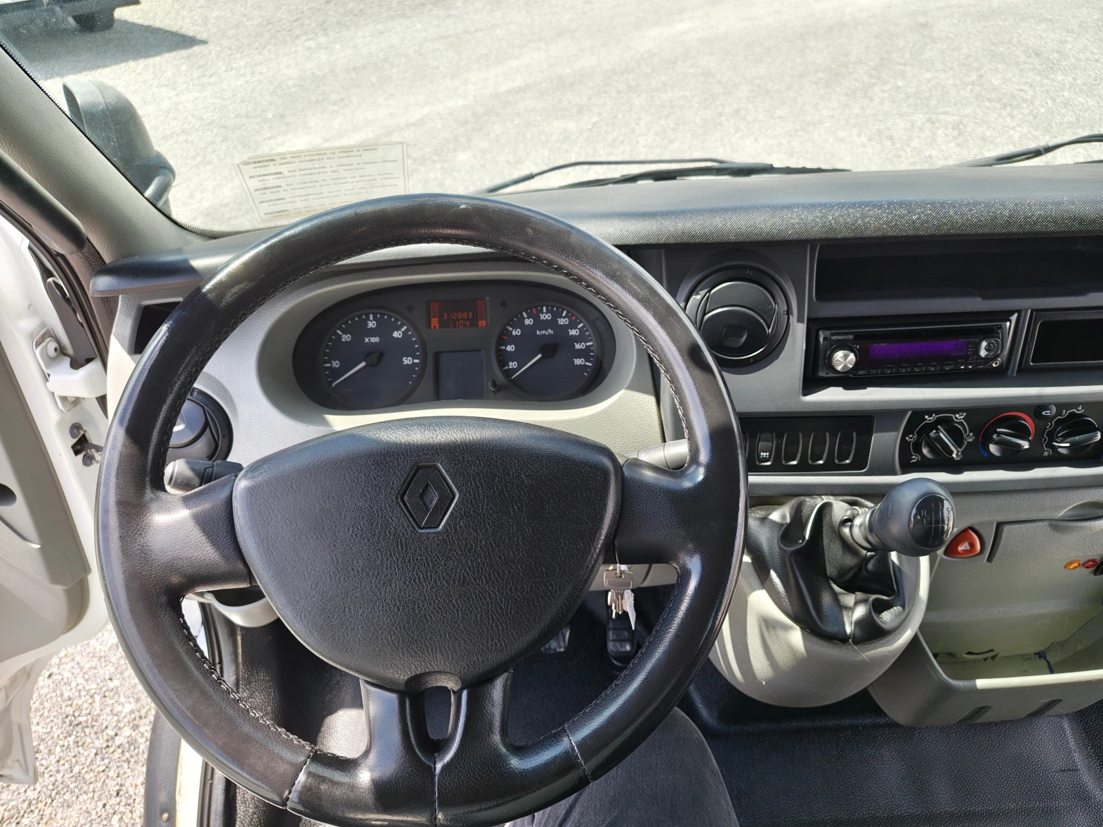 Renault Master 3.0 DCI, снимка 16 - Бусове и автобуси - 54356393