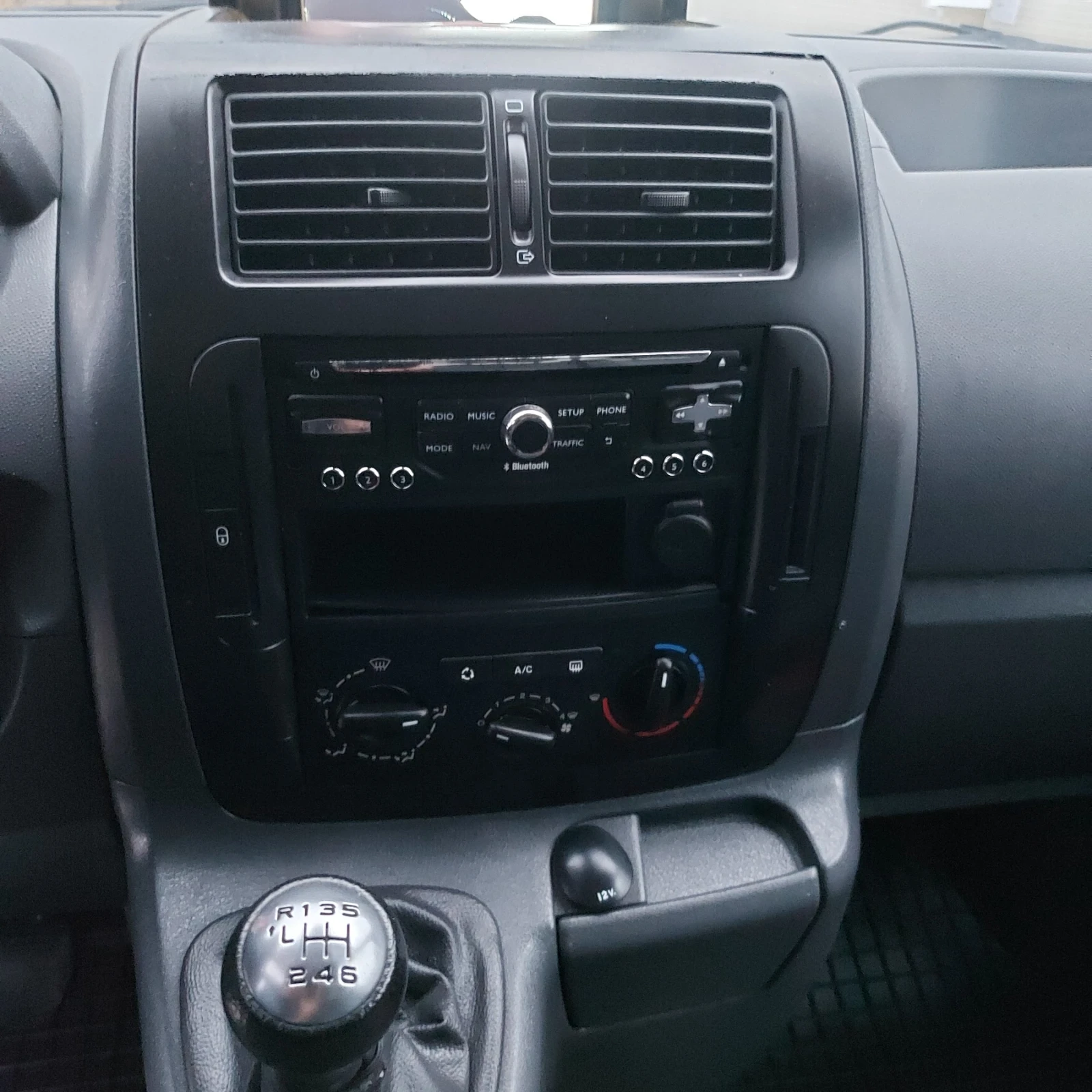 Citroen Jumpy хладилен с климатик, снимка 9 - Бусове и автобуси - 55398684