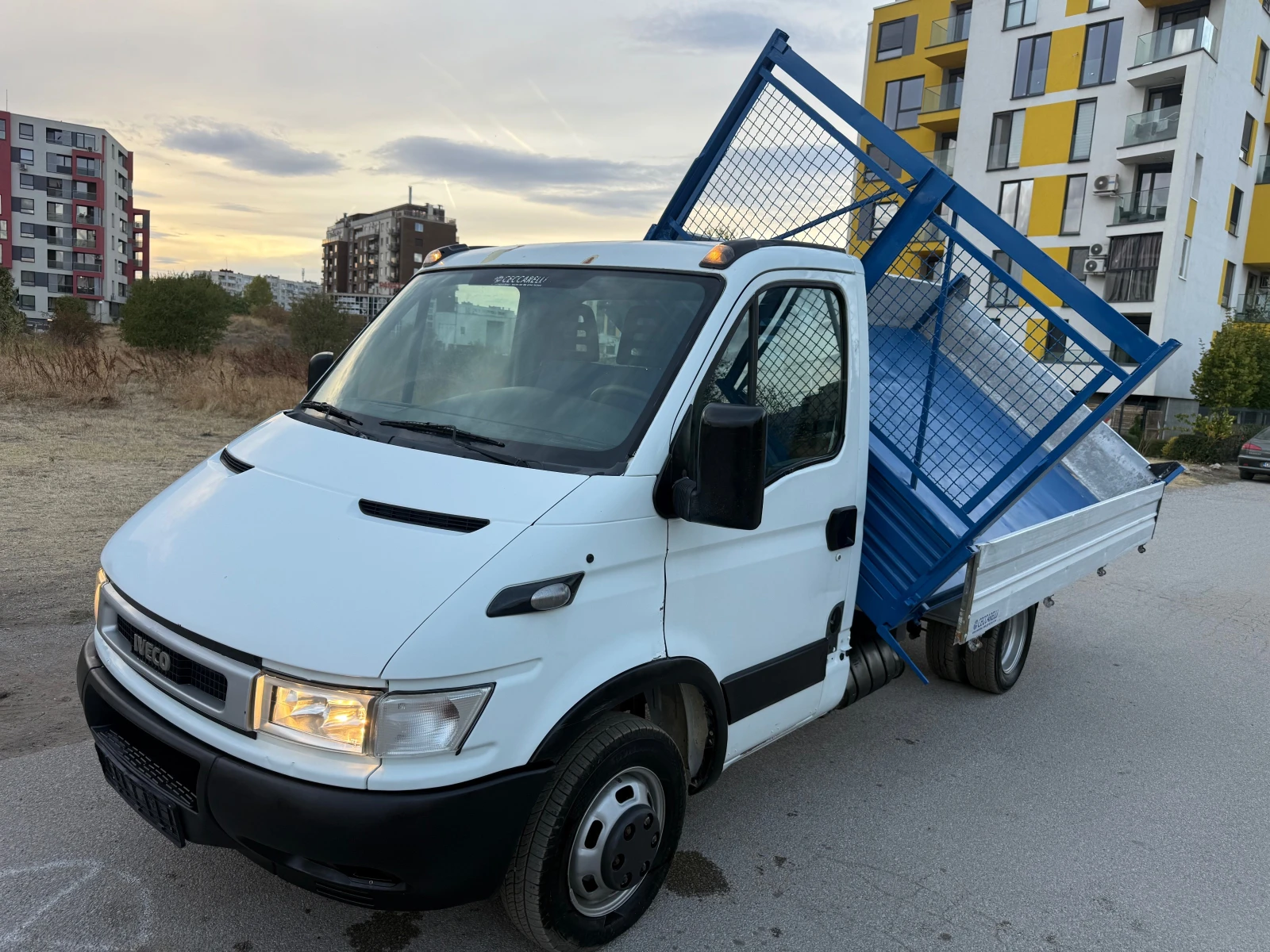 Iveco 35c13 3-стр самосвал, снимка 16 - Бусове и автобуси - 56433887