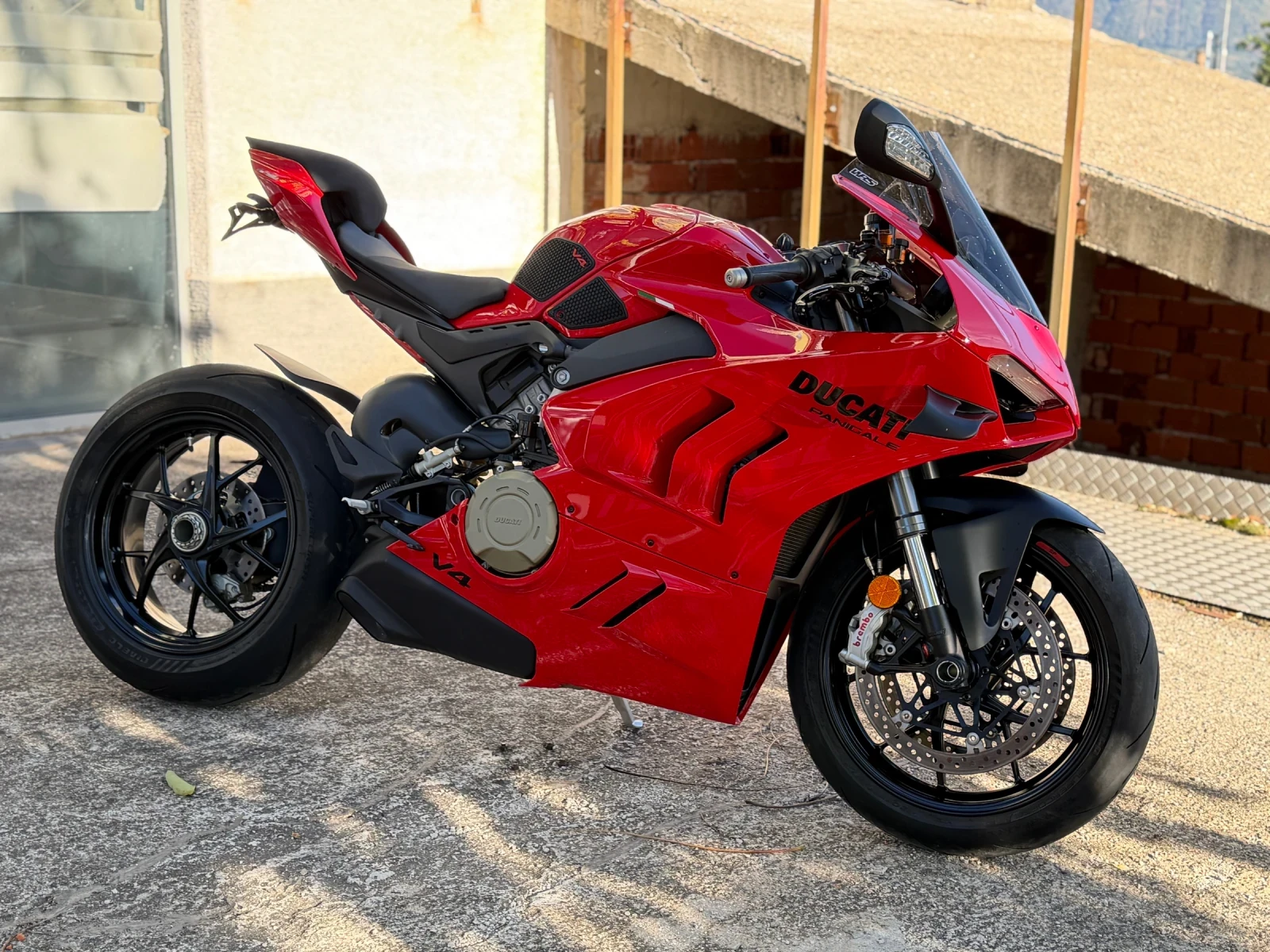 Ducati Panigale V4 Европа , Лизинг