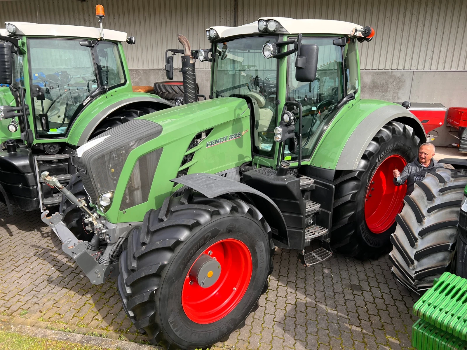 Трактор Fendt Fendt 828 Vario - изображение 2