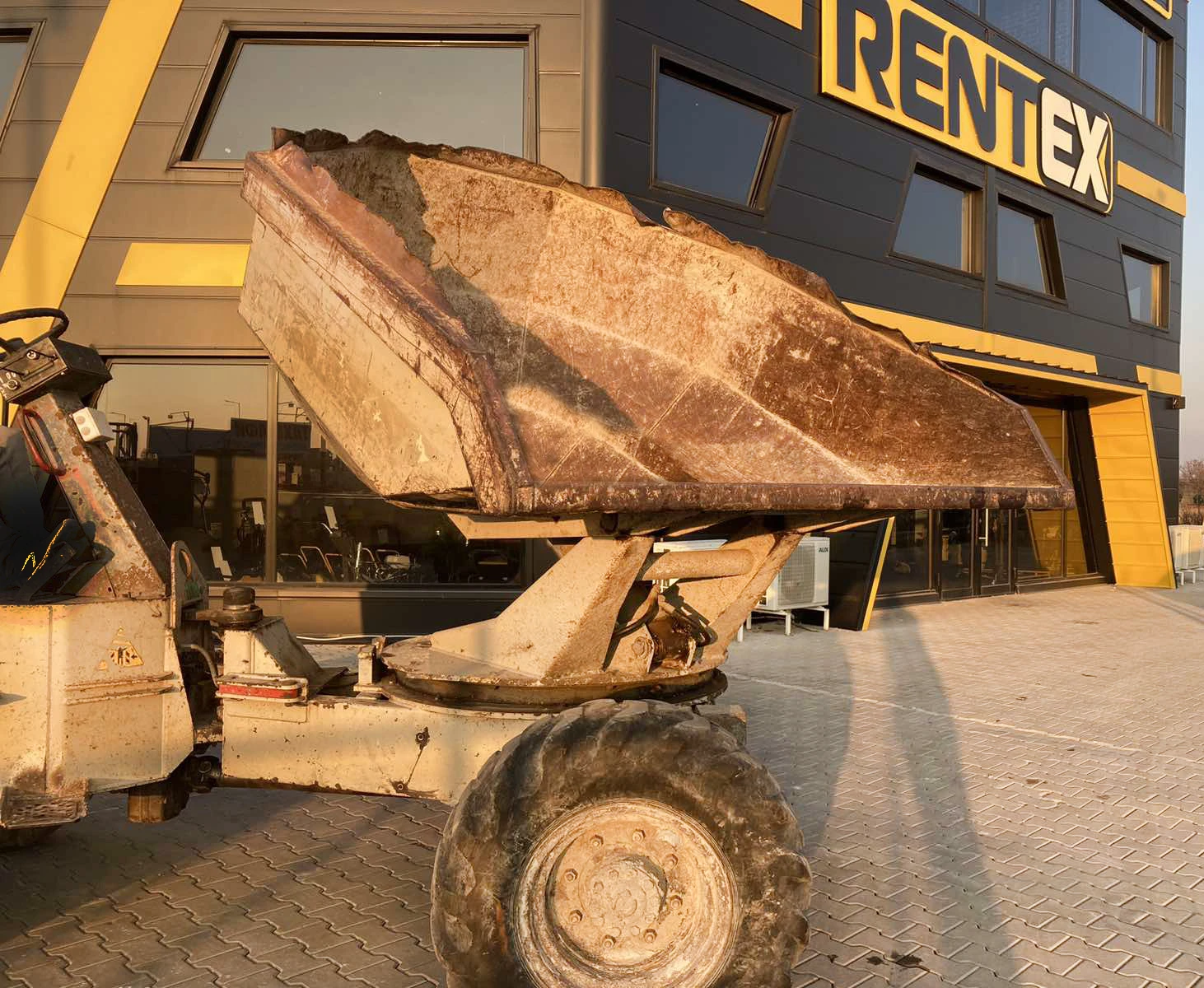 ������ �� ������� ��������� Terex 5TSWIVEL 2001�.  | Mobile.bg � ����������� 9