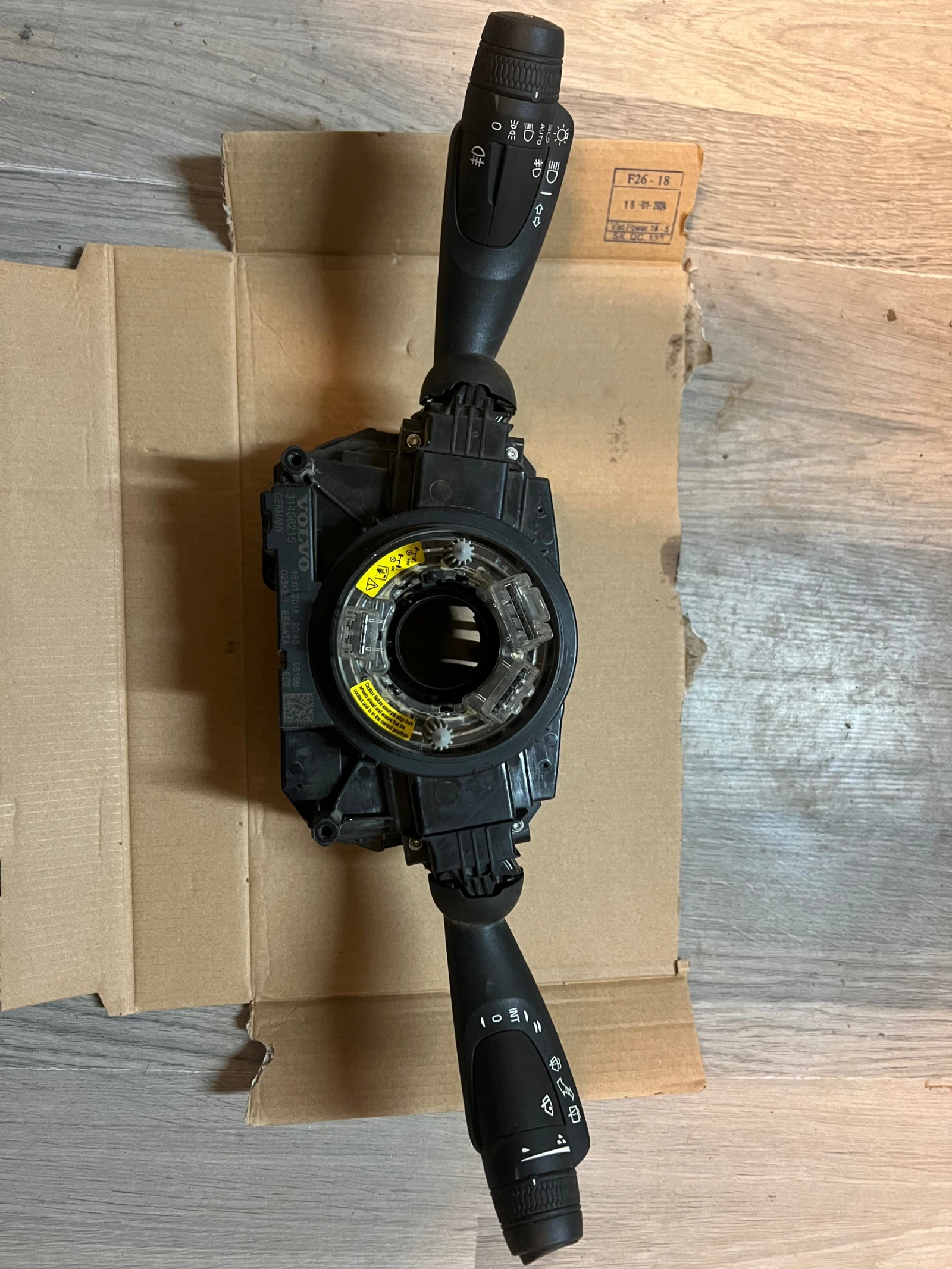 31456215 VOLVO XC 40 лентов кабел комплект с лостове мигачи и чистачки 31456215  | Mobile.bg — изображение 1