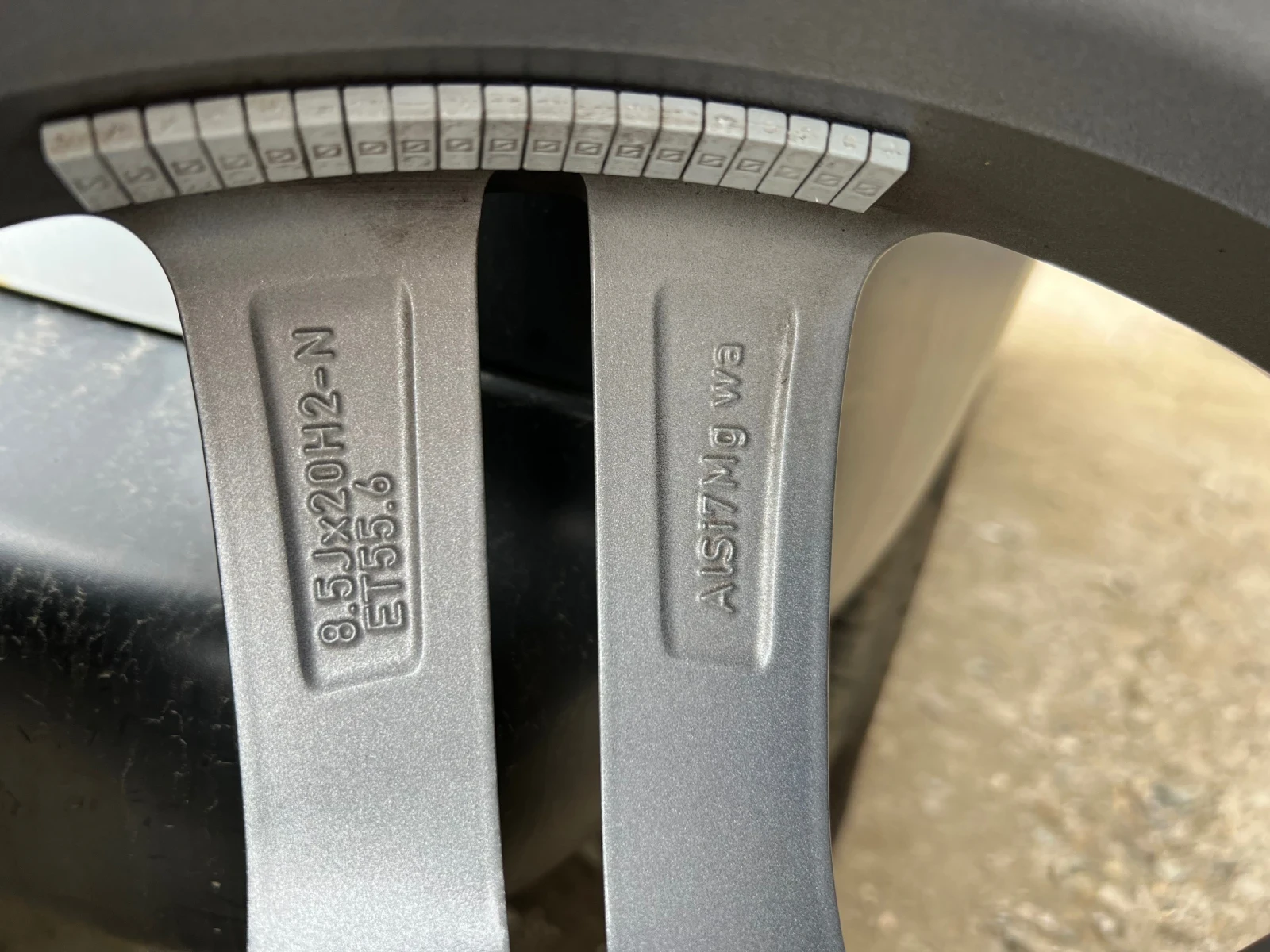 Гуми с джанти Continental 275/50R20, снимка 8 - Гуми и джанти - 53929951