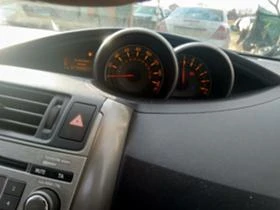 Toyota Verso 2.0 D4D, снимка 3