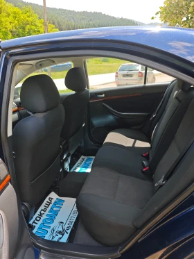 Toyota Avensis 2.0D4D СЕДАН, снимка 8