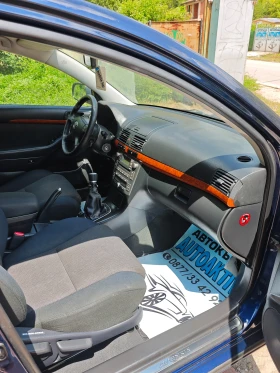 Toyota Avensis 2.0D4D СЕДАН, снимка 10