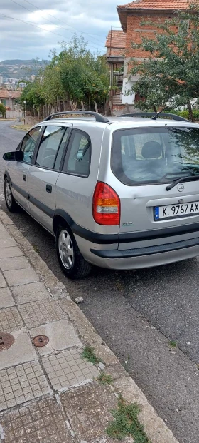Обява за продажба на Opel Zafira 2.0 DTL 16V ~4 500 лв. - изображение 2