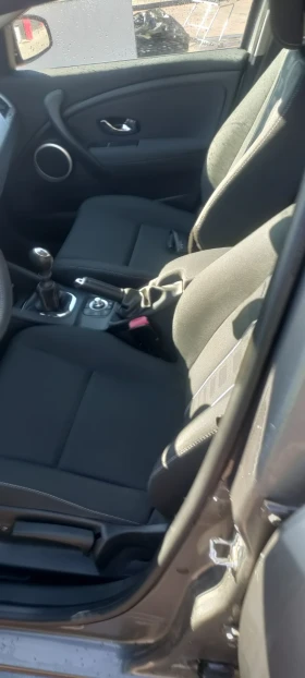 Renault Megane - 5600 € / 10952.65 лв. - 16433066 5