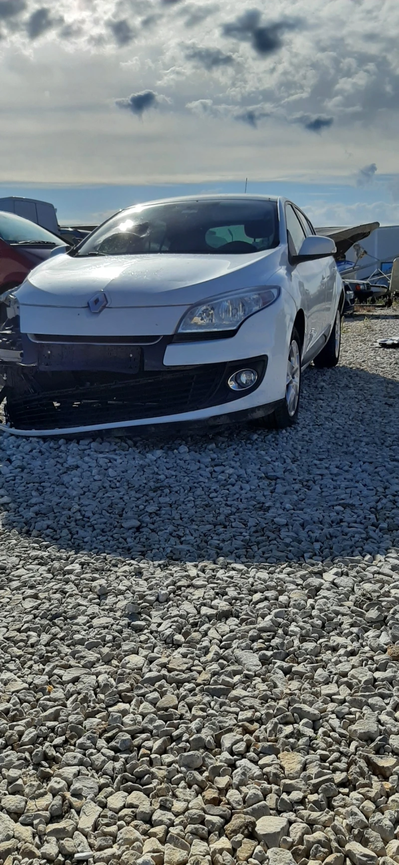 Renault Megane 1.6i, снимка 2 - Автомобили и джипове - 38271997