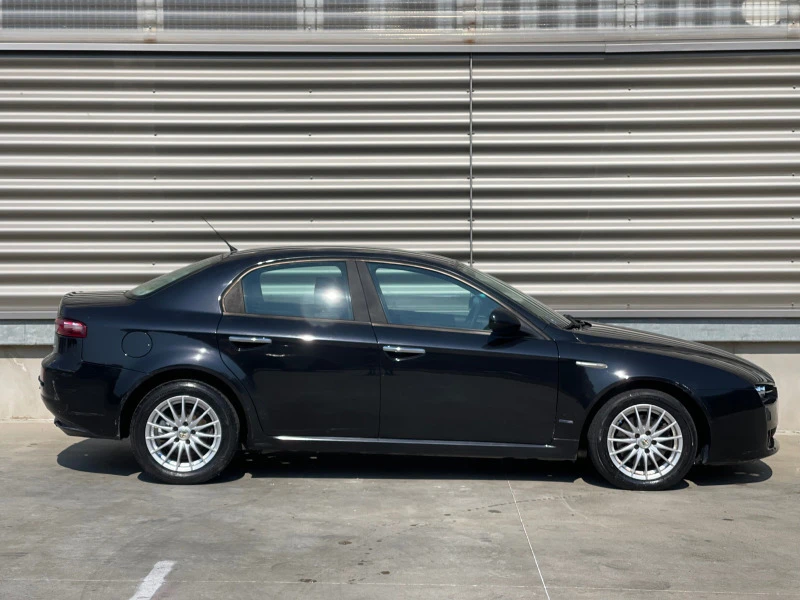 Alfa Romeo 159 1.9 JTDM 150 К.С. 2008 Г. НАВИГАЦИЯ , снимка 5 - Автомобили и джипове - 49595294