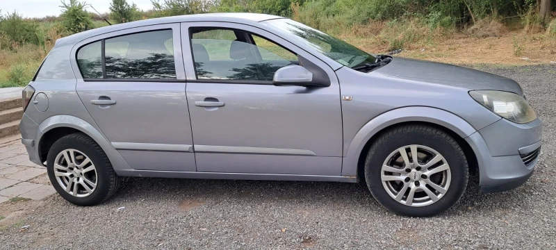 Opel Astra 1.7 , снимка 5 - Автомобили и джипове - 47355597