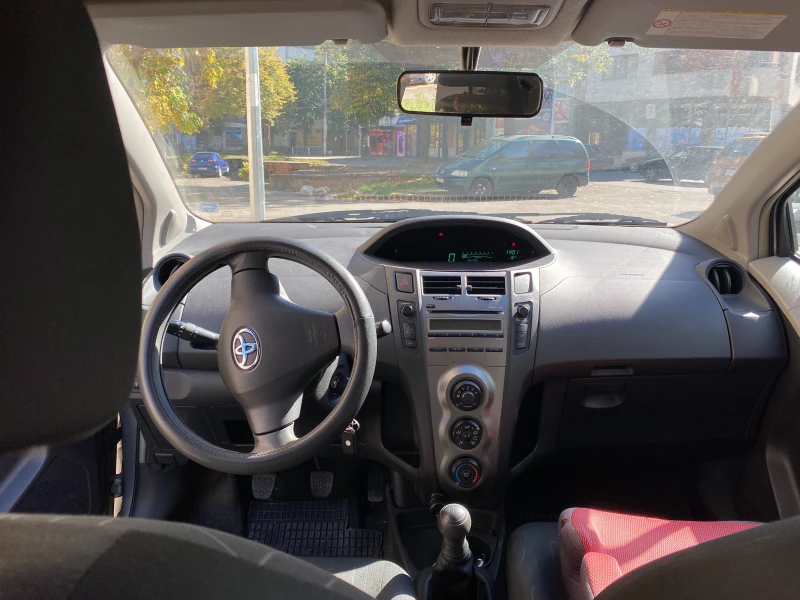 Toyota Yaris, снимка 6 - Автомобили и джипове - 47572780