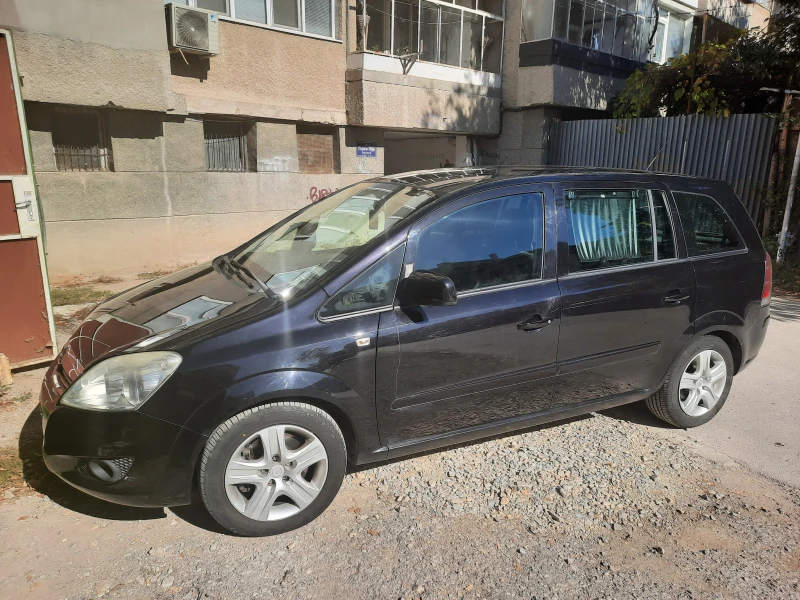 Opel Zafira B, снимка 2 - Автомобили и джипове - 47679638