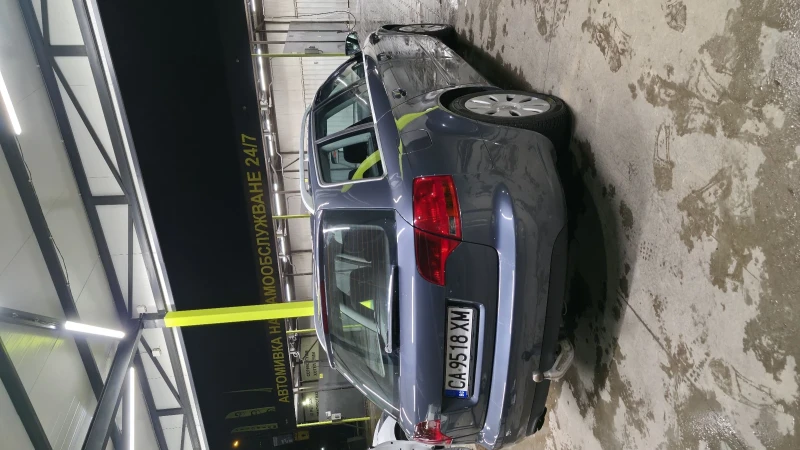 Audi A4 2.0TDI Avant, снимка 8 - Автомобили и джипове - 49416576