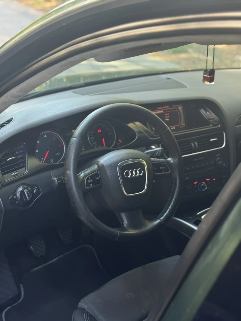 Audi A4 3.0TDI, снимка 7 - Автомобили и джипове - 51965583