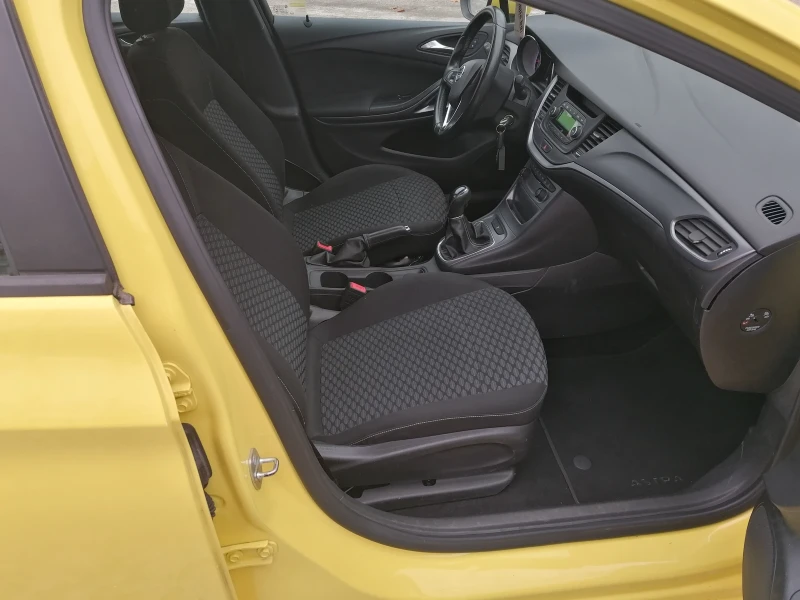 Opel Astra 1.4 100kc Швейцария , снимка 14 - Автомобили и джипове - 52378531