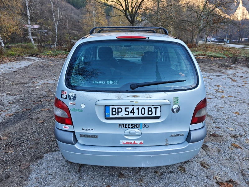 Renault Scenic 1.6 16V, снимка 7 - Автомобили и джипове - 52594556