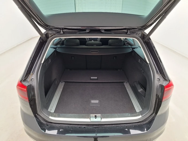 VW Passat Дигитал Панорама IQ, снимка 5 - Автомобили и джипове - 53102817