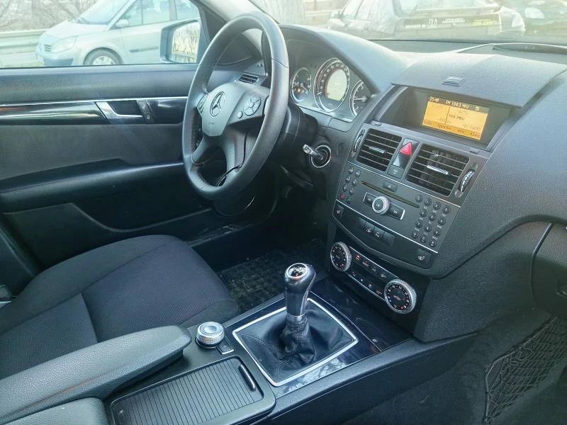 Mercedes-Benz C 220 CDI, снимка 13 - Автомобили и джипове - 53133837