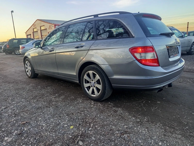 Mercedes-Benz C 220 CDI, снимка 4 - Автомобили и джипове - 53133837